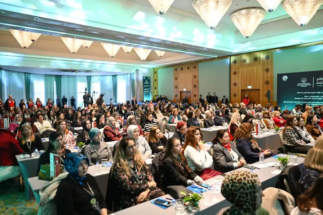 Antalya’da Yükselen Kadınlar Projesi Tanıtıldı! 3